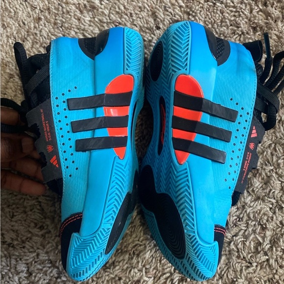 Adidas Don Issue 5 (basketball shoes) - Picture 3 of 4
